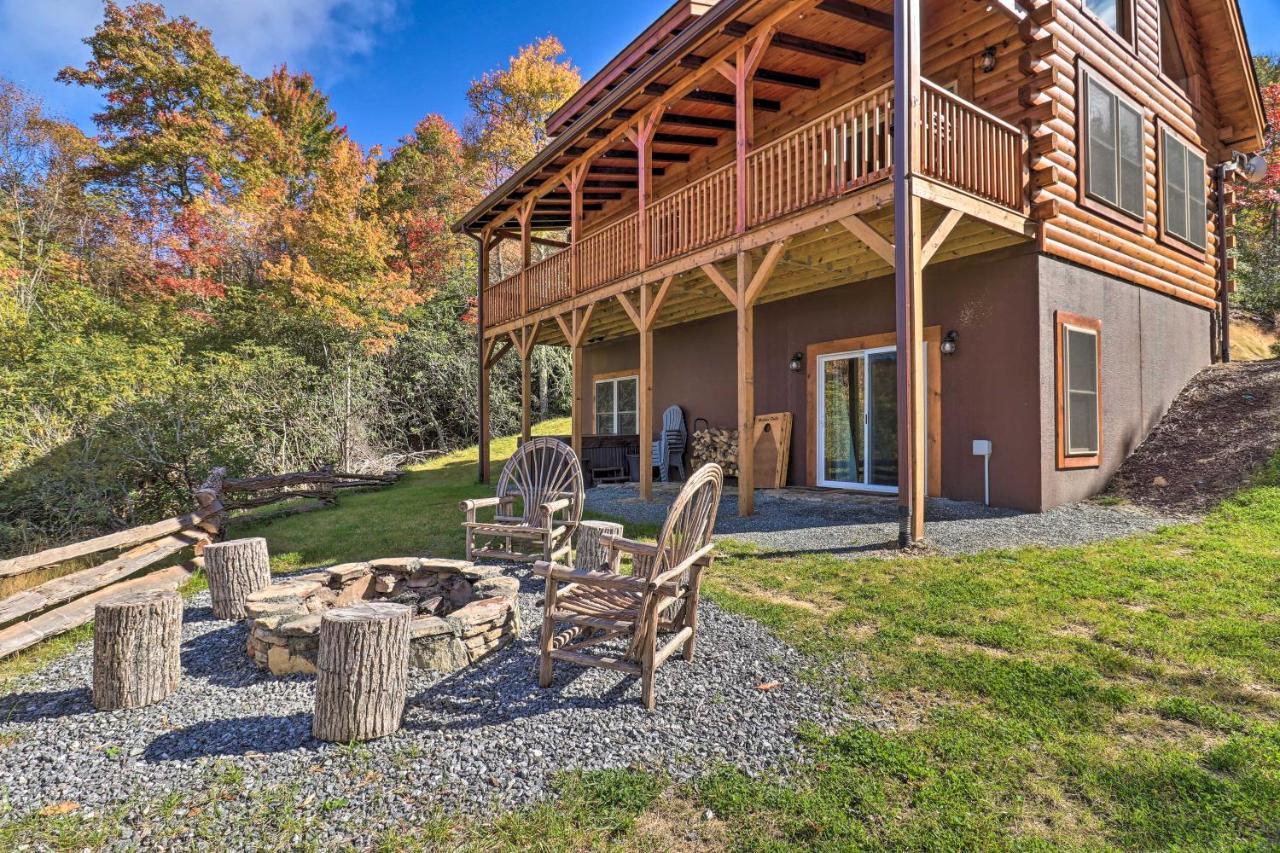 Hilltop Cabin On 5 Acres With Hot Tub And Waterfall! Bryson City Luaran gambar