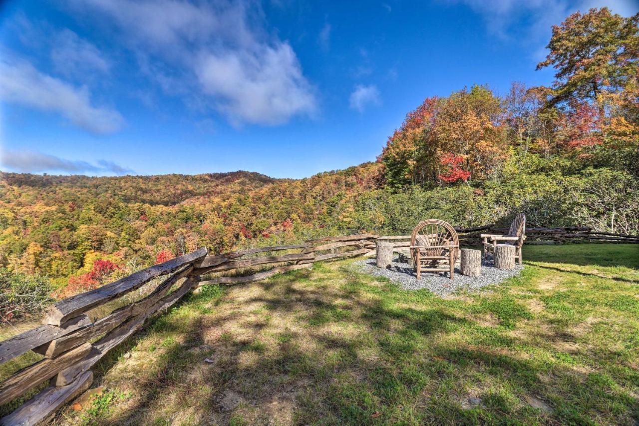 Hilltop Cabin On 5 Acres With Hot Tub And Waterfall! Bryson City Luaran gambar